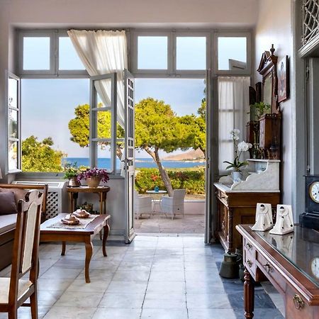Villa Dellagracia Mansion In Poseidonia Syros à Posidhonía Extérieur photo